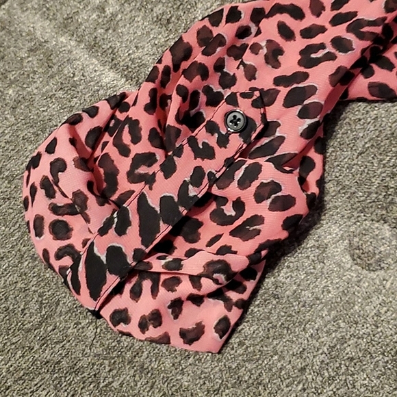 NoBo sheer blouse 💝 - Picture 2 of 4